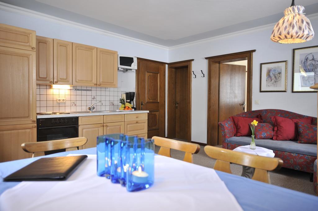 Apparthotel Restaurant Steiners 埃本因蓬高 客房 照片